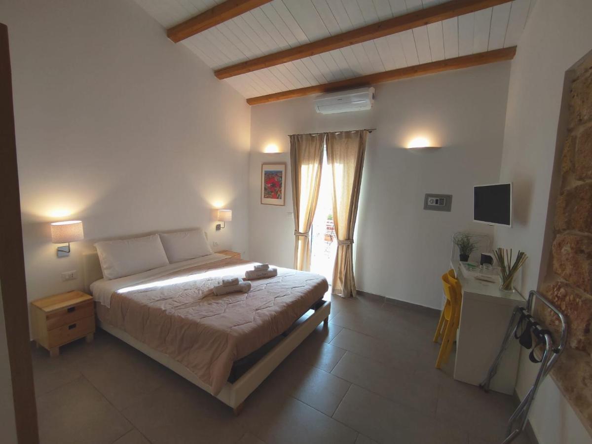 B&B Cala Peppa Palermo Exteriör bild