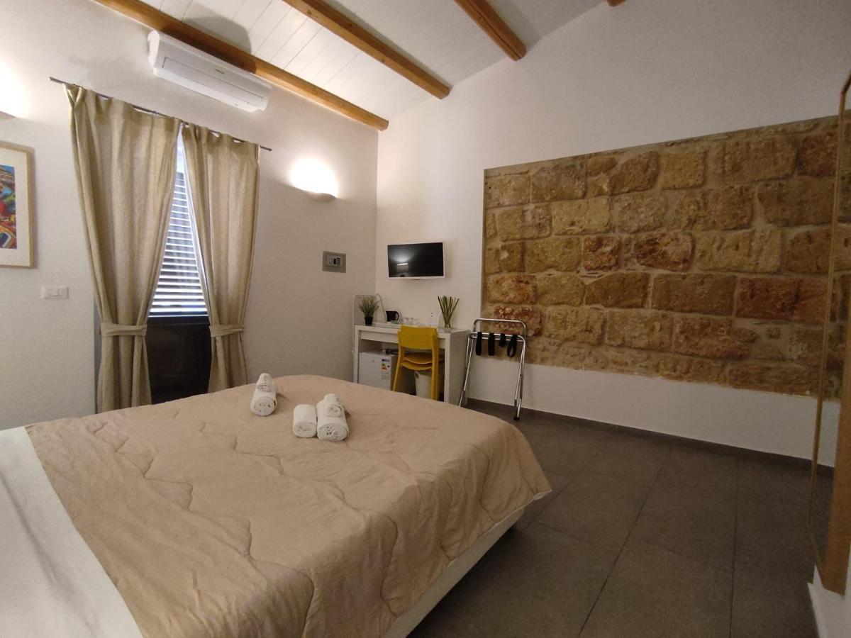 B&B Cala Peppa Palermo Exteriör bild
