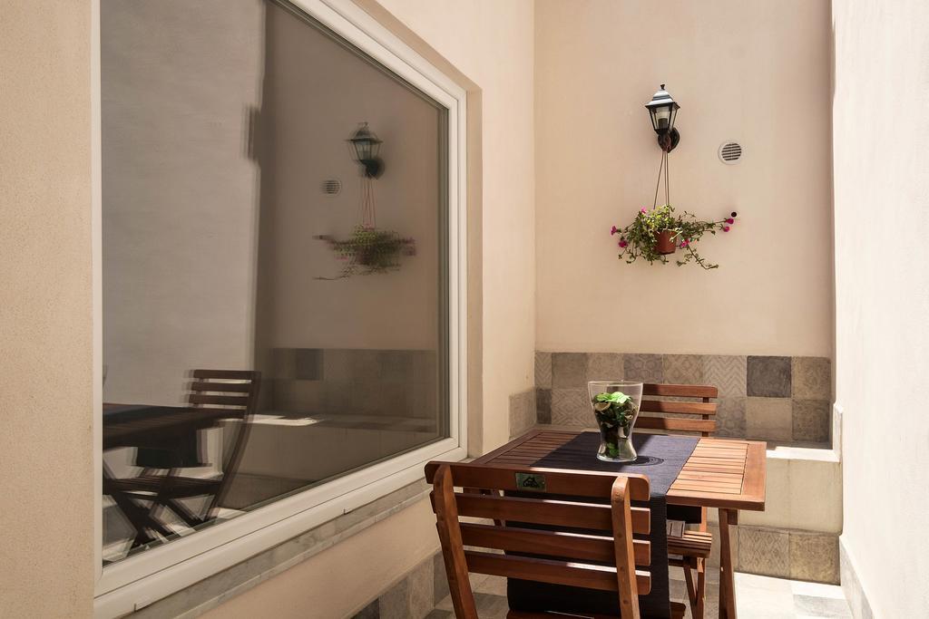 B&B Cala Peppa Palermo Exteriör bild